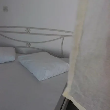 Apartment Lazino And